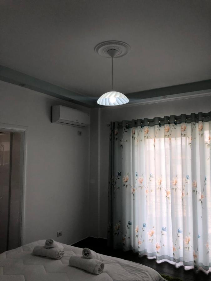 Adriatik Guesthouse Permet Luaran gambar